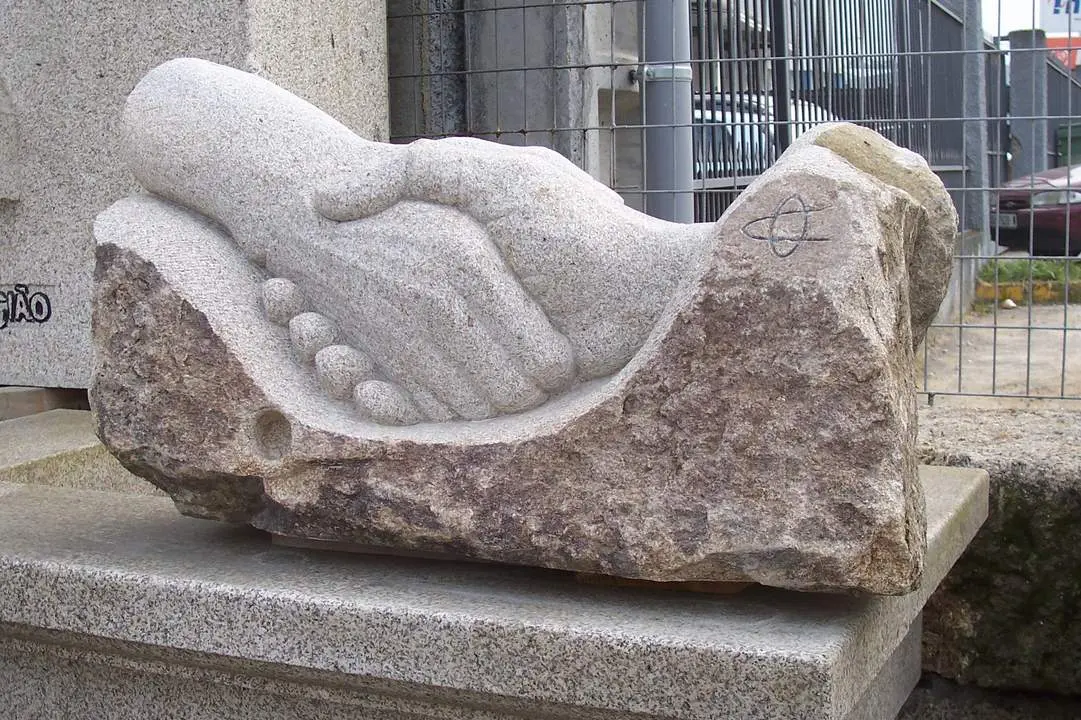 Escultura Amistad