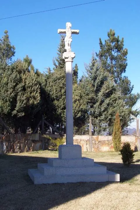Diseño y Construcción de Cruceiros de Granito
