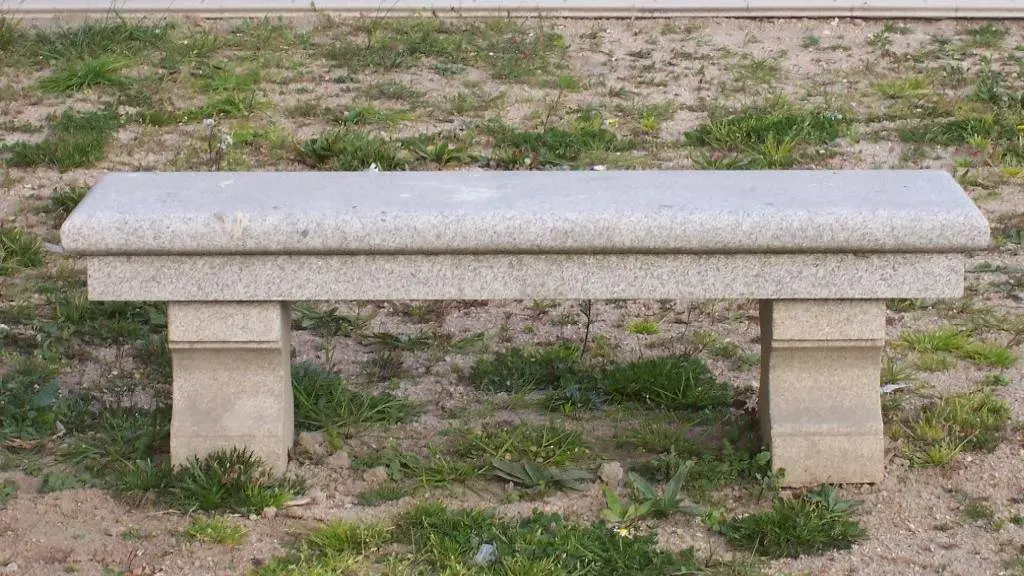 Banco de Piedra para Terraza y Zonas de Descanso - Imagen 2